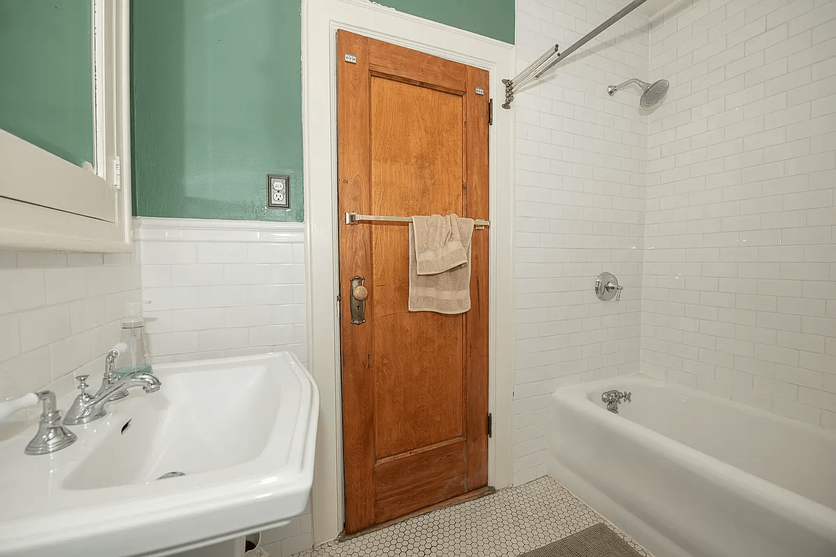 interior of 1014 east 14th street midwood brooklyn